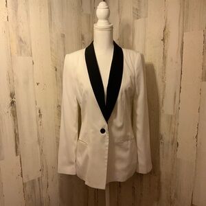 Perfect Jacket for work or play